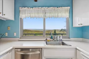 13831 Christopher Robin Wy, Grass Valley, CA 95945 - Photo 14