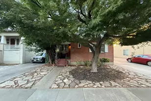 909 9th Ave, Sacramento, CA 95818 - Photo 2