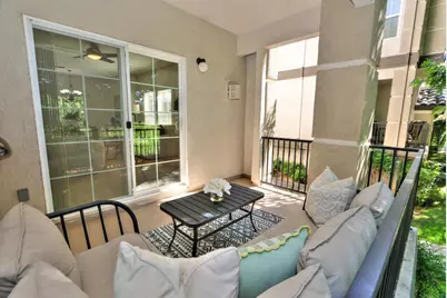 7809 Park River Oak Circle, Sacramento, CA 95831 - Photo 10