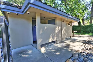7809 Park River Oak Cir, Sacramento, CA 95831 - Photo 40