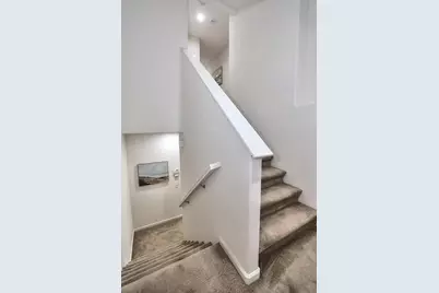 7809 Park River Oak Circle, Sacramento, CA 95831 - Photo 20