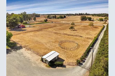 13592 Montfort Avenue, Herald, CA 95638 - Photo 10