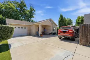 2195 57th St, Sacramento, CA 95817 - Photo 28
