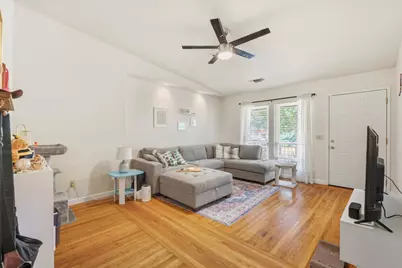 2195 57th Street, Sacramento, CA 95817 - Photo 2