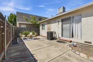 2195 57th St, Sacramento, CA 95817 - Photo 12