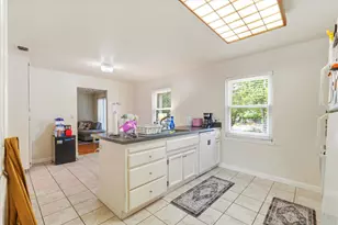 2195 57th St, Sacramento, CA 95817 - Photo 6