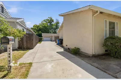 2195 57th Street, Sacramento, CA 95817 - Photo 14