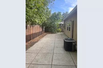 2195 57th Street, Sacramento, CA 95817 - Photo 26