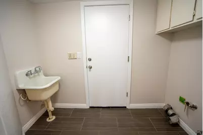 6 River Village Court, Sacramento, CA 95831 - Photo 34