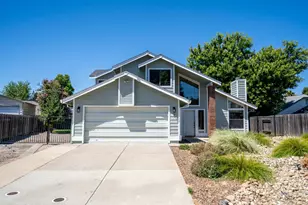 6 River Village Ct, Sacramento, CA 95831 - Photo 2