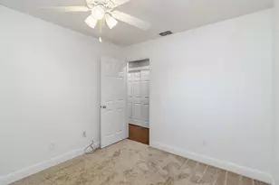 4214 Thornhill Dr, Sacramento, CA 95826 - Photo 20