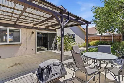 4214 Thornhill Drive, Sacramento, CA 95826 - Photo 38