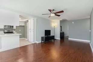 4214 Thornhill Dr, Sacramento, CA 95826 - Photo 12