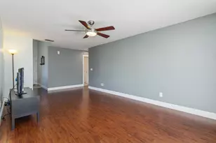 4214 Thornhill Dr, Sacramento, CA 95826 - Photo 14