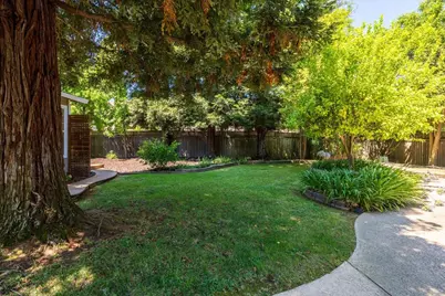 5531 North Avenue, Carmichael, CA 95608 - Photo 32