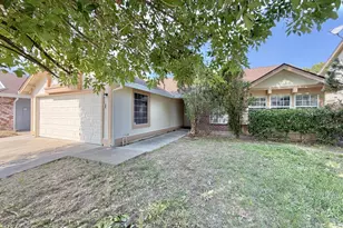 8561 Vintage Park Dr, Sacramento, CA 95828 - Photo 2