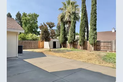 8561 Vintage Park Drive, Sacramento, CA 95828 - Photo 24