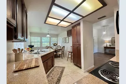 8561 Vintage Park Drive, Sacramento, CA 95828 - Photo 6