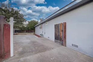 3849 E Dayton Ave, Fresno, CA 93726 - Photo 26
