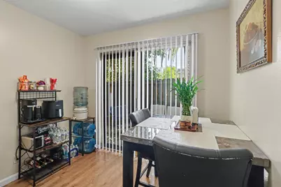 2213 Roselake Avenue, Sacramento, CA 95825 - Photo 8