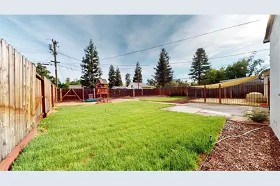 2045 Miller Avenue, Modesto, CA 95354 - Photo 24