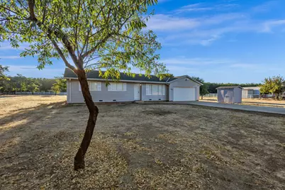 766 E Frisbee Lane, French Camp, CA 95231 - Photo 10