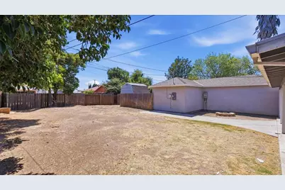 2418 E Park Street, Stockton, CA 95205 - Photo 26