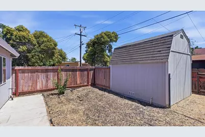 2418 E Park Street, Stockton, CA 95205 - Photo 38
