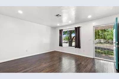2418 E Park Street, Stockton, CA 95205 - Photo 6