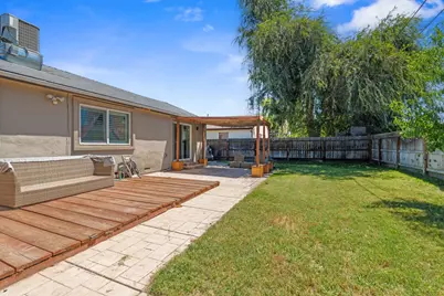 242 Martha Street, Manteca, CA 95337 - Photo 24