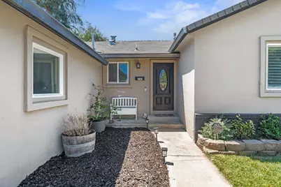 242 Martha Street, Manteca, CA 95337 - Photo 2