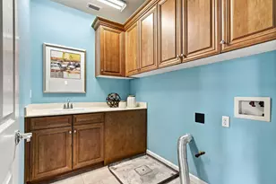 421 Lanfranco Cir, Sacramento, CA 95835 - Photo 6