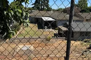 2739 Calariva Dr, Stockton, CA 95204 - Photo 18