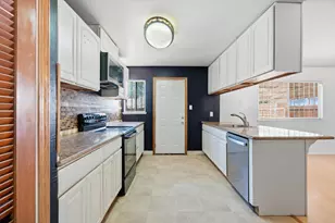 2300 66th Ave, Sacramento, CA 95822 - Photo 8