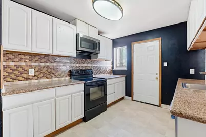 2300 66th Avenue, Sacramento, CA 95822 - Photo 10
