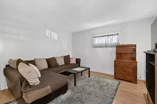3851 W Pacific Ave, Sacramento, CA 95820 - Photo 4
