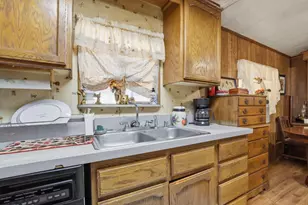6322 Bayberry Ln, Browns Valley, CA 95918 - Photo 4