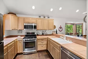 1518 Topanga Ln, Dorrington, CA 95223 - Photo 8