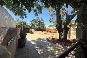 290 Santiago Ave, Sacramento, CA 95815 - Photo 2