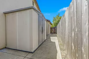 9191 Morgan Point Ct, Elk Grove, CA 95624 - Photo 50