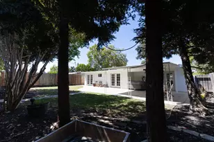 8876 Elk Way, Elk Grove, CA 95624 - Photo 42