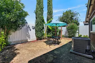 7700 Harvest Woods Dr, Sacramento, CA 95828 - Photo 24