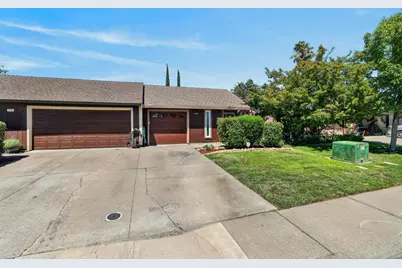 7700 Harvest Woods Drive, Sacramento, CA 95828 - Photo 2