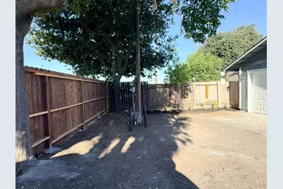 4049 Farmington Road, Stockton, CA 95215 - Photo 6