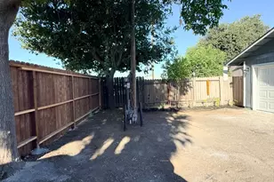4049 Farmington Rd, Stockton, CA 95215 - Photo 6