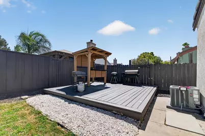 1316 Walnut Meadows Drive, Oakley, CA 94561 - Photo 16