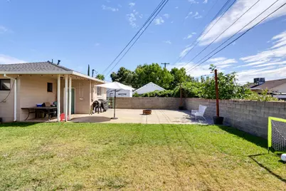 228 Lois Avenue, Galt, CA 95632 - Photo 44