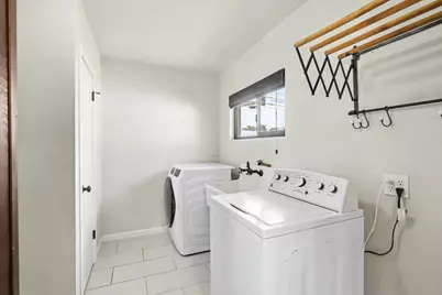 228 Lois Avenue, Galt, CA 95632 - Photo 34
