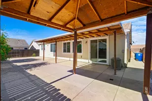 737 Fume Blanc Ct, Los Banos, CA 93635 - Photo 4