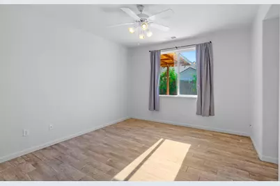 737 Fume Blanc Court, Los Banos, CA 93635 - Photo 18